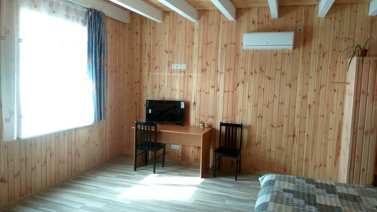 Eco House Hotel Chornomorsk Luaran gambar